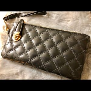 🆕 [ Quilted Clutch ]